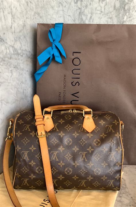 louis vuitton vintage speedy bag.